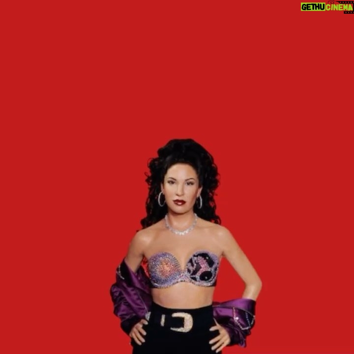 Selena Quintanilla Instagram - 5 years ago today, a second Madame Tussaud’s Selena Wax Figure was unveiled in New York City, NY. This iconic outfit was inspired off her live performance held at the Memorial Coliseum in Corpus Christi, Texas, on February 7, 1993. @madametussaudsusa Hoy hace 5 años, se presentó una segunda figura de cera de Selena de Madame Tussaud en la ciudad de Nueva York, NY. Este atuendo icónico se inspiró en su presentación en vivo realizada en el Memorial Coliseum en Corpus Christi, Texas, el 7 de febrero de 1993. #SelenaQuintanilla