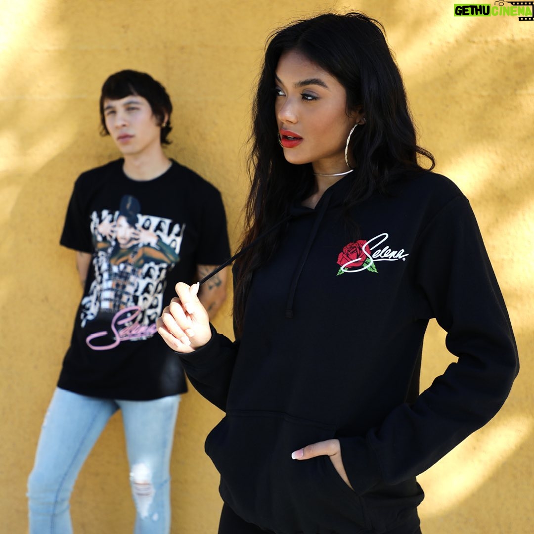 Selena Quintanilla Instagram - πππͺ ππππππ πππππ πππͺ ππ @Hottopic!β£ β£ Shop Black Friday Sale Today.β£ β£β£β£ β£Tees $12 Hoodies & Pullovers - Buy One, Get One $10! β£ β£ ππ’π§π€ π’π§ ππ’π¨.