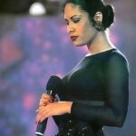 Selena Quintanilla Instagram - Selena’s live performances not only invited you to sing along with her but she also captivated you to watch and feel every word she sang. 💜 Las presentaciones en vivo de Selena no solo te invitaban a cantar con ella, sino que también te cautivaban al ver y sentir cada palabra que cantaba. 💜 #NoMeQuedaMas - Noche de Carnaval - Miami, Marzo 1995 Miami, Florida