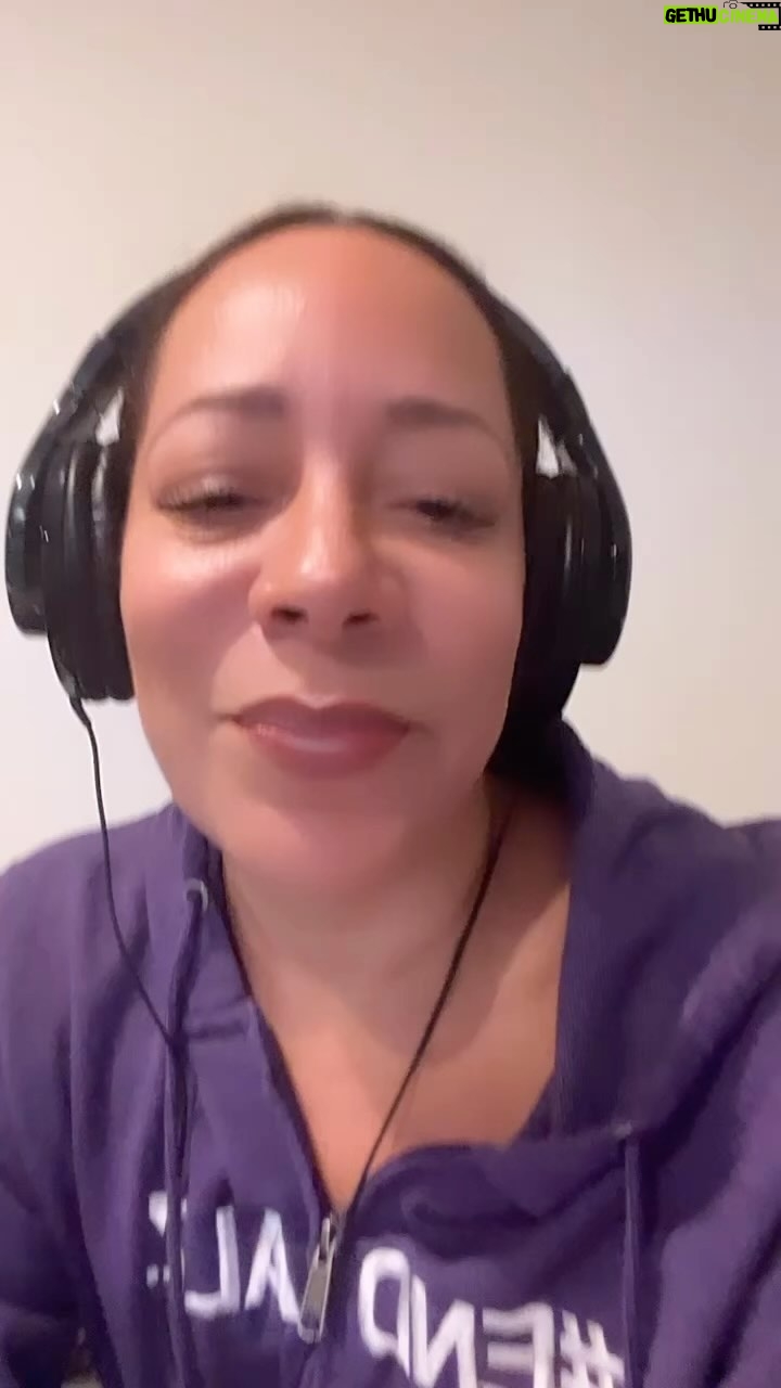 Selenis Leyva Instagram - Thank you @briahblue @musicandmemory @alzassociation @shure for the work you are doing to bring awareness to Alzheimer’s and dementia. Please check out the beautiful song “ if the sky should fall “ by Briah💕 #musicismedicine #musicandmemory #endalz
