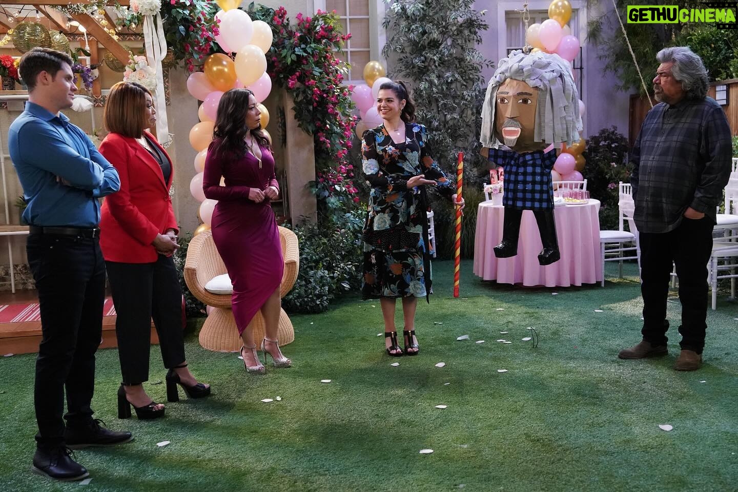 Selenis Leyva Instagram - #LopezVsLopez just got even better with @tishacampbellmartin 🌟 don’t miss her on the one-hour finale TONIGHT at 8/7c on NBC and streaming on @peacock.