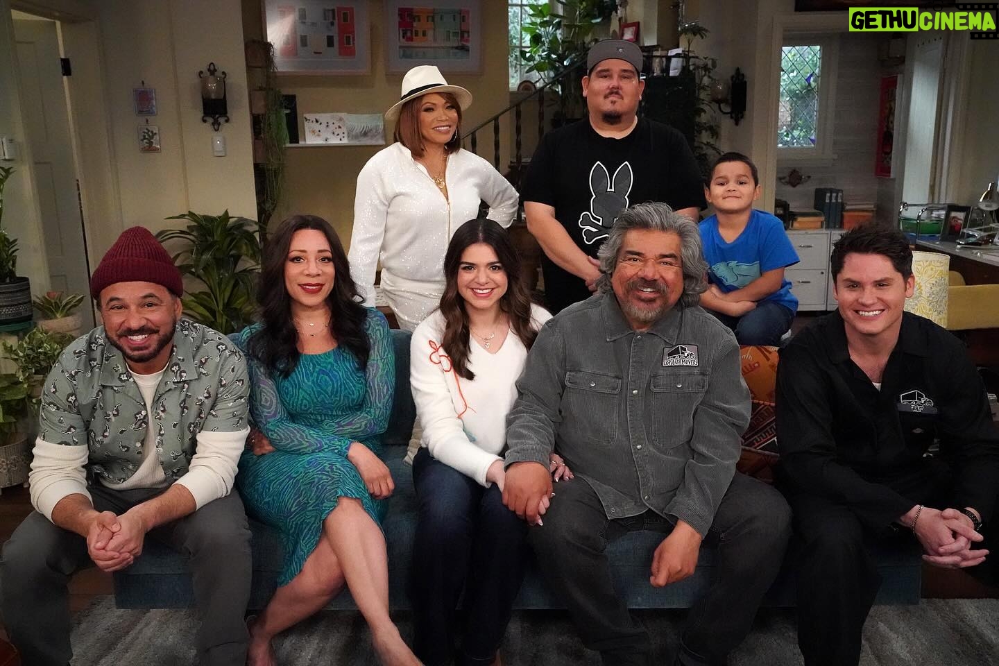 Selenis Leyva Instagram - #LopezVsLopez just got even better with @tishacampbellmartin 🌟 don’t miss her on the one-hour finale TONIGHT at 8/7c on NBC and streaming on @peacock.