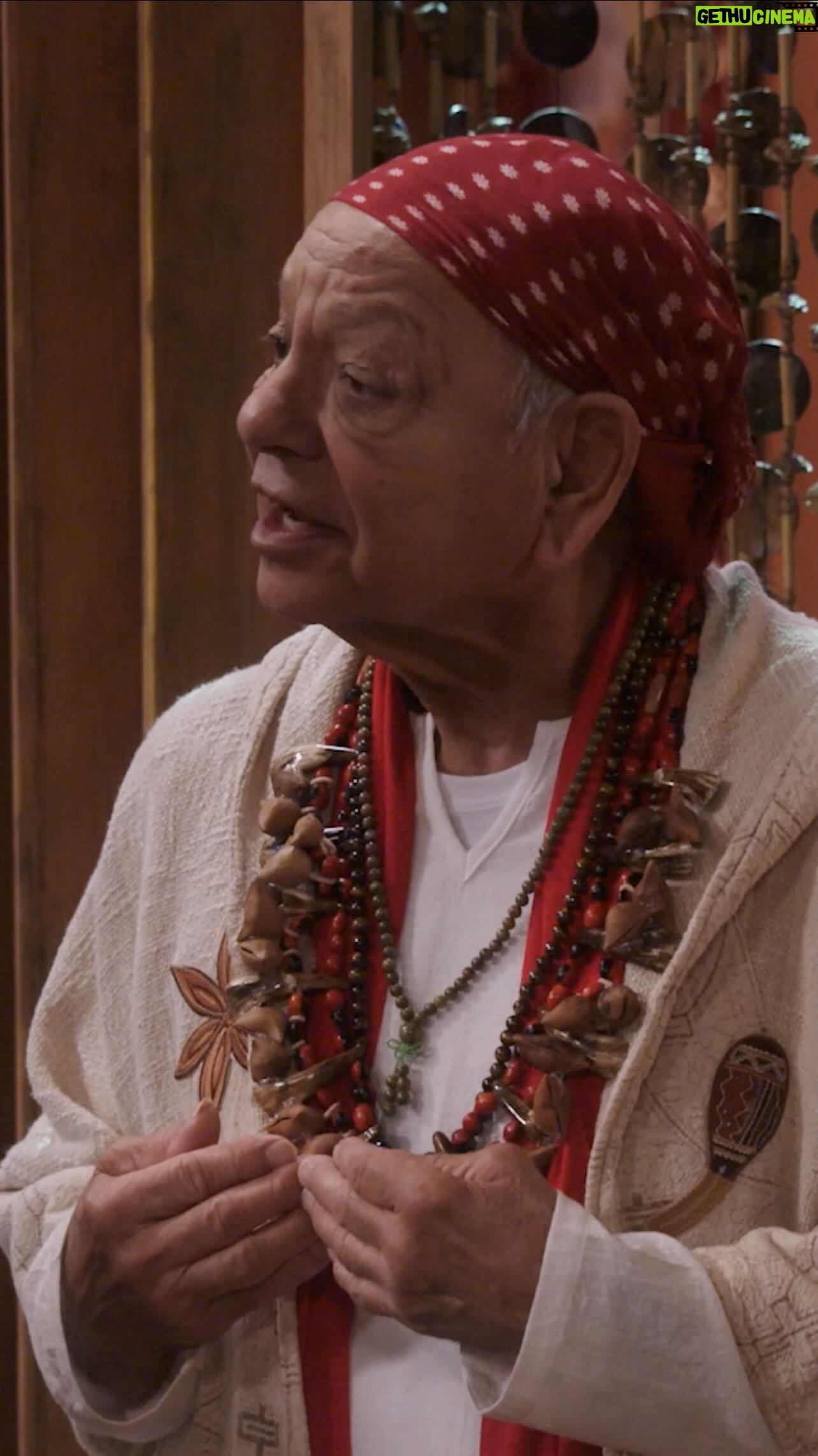 Selenis Leyva Instagram - who needs a degree in feelings when you have @cheechmarin ? 🙏 watch back-to-back episodes of #LopezVsLopez tuesdays 8/7c on NBC and streaming on @peacock.