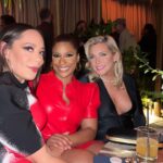 Selenis Leyva Instagram - After a strike … a pandemic…. It was nice to gather and celebrate each other! #sagawards celebration . Got to hug old friends and new! #grateful @iamkimrie we had a night and looked cute too!! Much love!!! #actorslife @sagaftra #lopezvslopez @mathias4makeup @iam_marizol thanks for the glam 💋