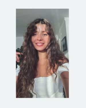 Selin Şekerci Instagram - Ay story atamıcam şimdi üşendim.