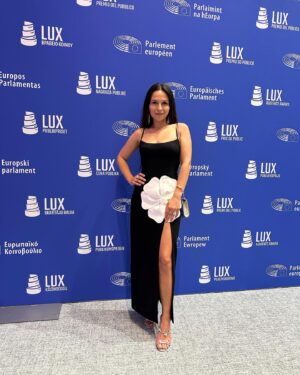 Selin Yeninci Instagram - many thanks to @europeanparliament @luxaudienceaward @burningdaysmovie 
💙💙💙