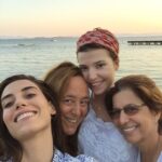 Selma Ergeç Instagram – İyi ki dogdun Ayse!!! ❤️
@cansudere @aysebarim @mnndkrtz