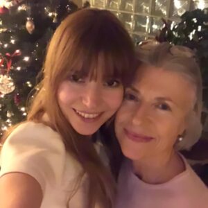 Selma Ergeç Instagram - Mama-Oma-Tata-Tante Lieselotte❤️ Doğuran,doğurmayan, herhangi bir canlıya annelik yapan, sevgi veren güzel varlıkların günü kutlu olsun🙏🏼
