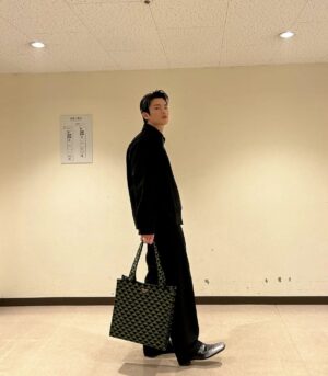 Seo In-guk Instagram - @PRADA

#Prada
#PradaFW23
#PradaSymbole