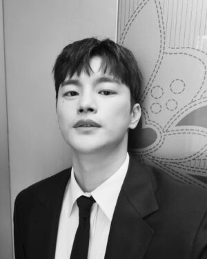 Seo In-guk Instagram - 🌨 ❄️