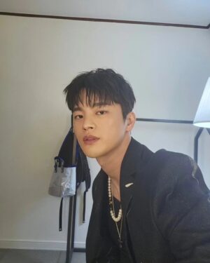 Seo In-guk Instagram - 주은 easy breezy에 참여했어요!! 
👍