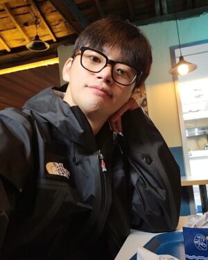 Seo In-guk Instagram - 