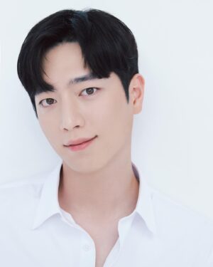Seo Kang-joon Instagram - 글램팜👋🏻

#glampalm