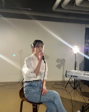 Seola Instagram - 설아의날들 Falling 🫧

Link in bio🌷