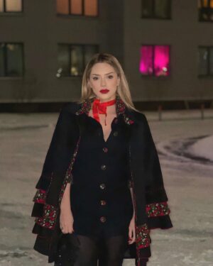 Sera Kutlubey Instagram - 💃💃🥂