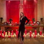 Sera Tokdemir Instagram - Fahri/Fahrü/Nisa/Fahrünnisa 🫠 Sevdiniz mi Fahrünnisa’mı? 😈 Akşam kınaya bekleriz 🔥😉❤️ @saklabeniresmi @ogm.pictures @startv