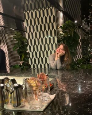Sera Tokdemir Instagram - Milan dump ✨