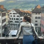 Sera Tokdemir Instagram - Ya masalların içindesin gibi ya starwars ağaçlarının ortasında. Ve ben ikisini de severim… #zürich #switzerland 🇨🇭
