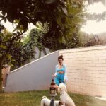 Seray Kaya Instagram - Dans edin çocuklar. 🌞🐝