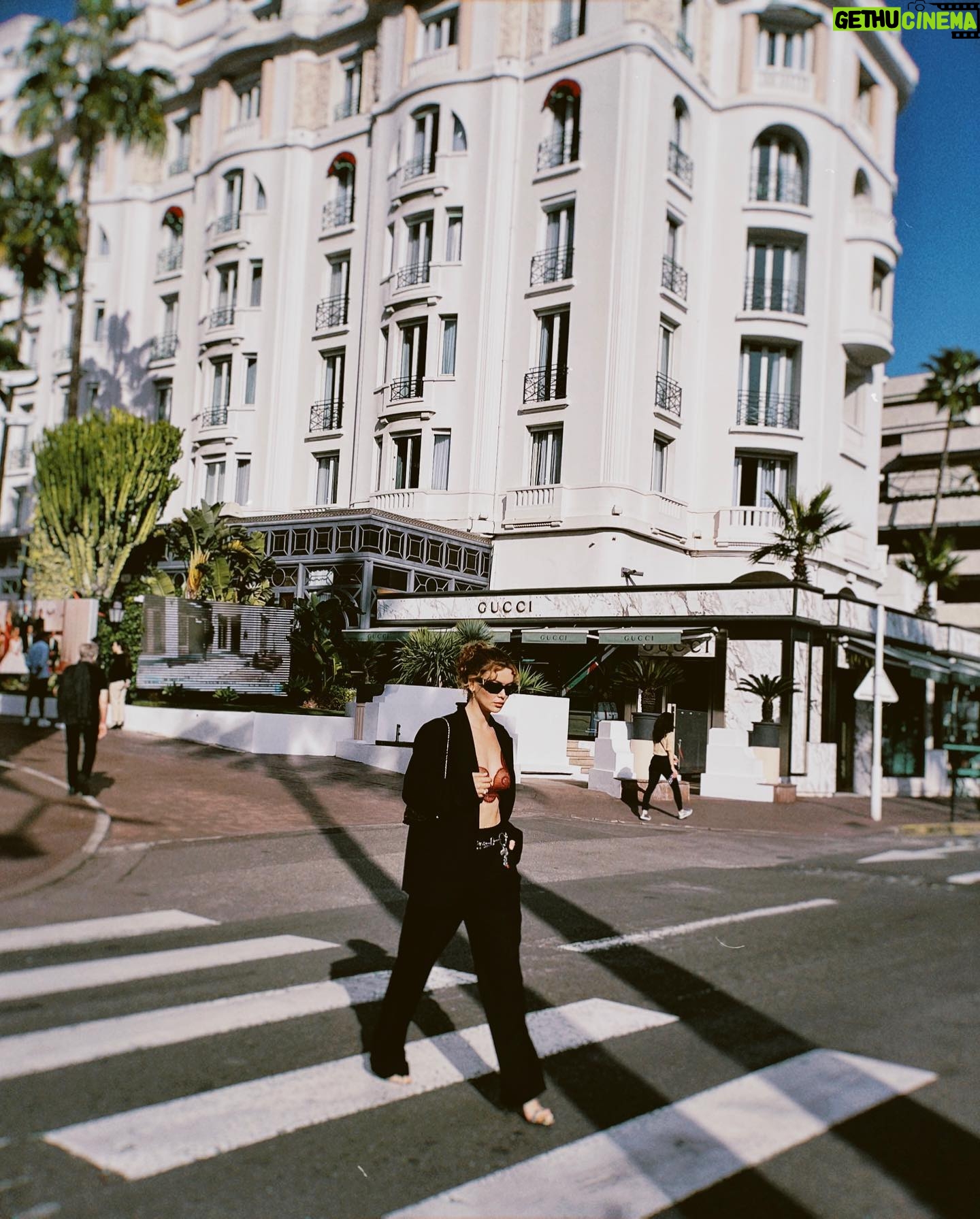 Seray Kaya - 54.1K Likes - #cannes 🌞✨
