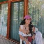 Seray Kaya Instagram – ciddi kalamayanlar🖐🏼🫠