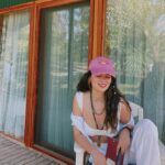 Seray Kaya Instagram – ciddi kalamayanlar🖐🏼🫠