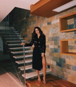 Seray Kaya Instagram -