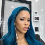 Serayah Instagram - A real family, real people I can call anytime, real synergy 💫 @officialkingdombusiness Season 2 is streaming now on @betplus 🎬