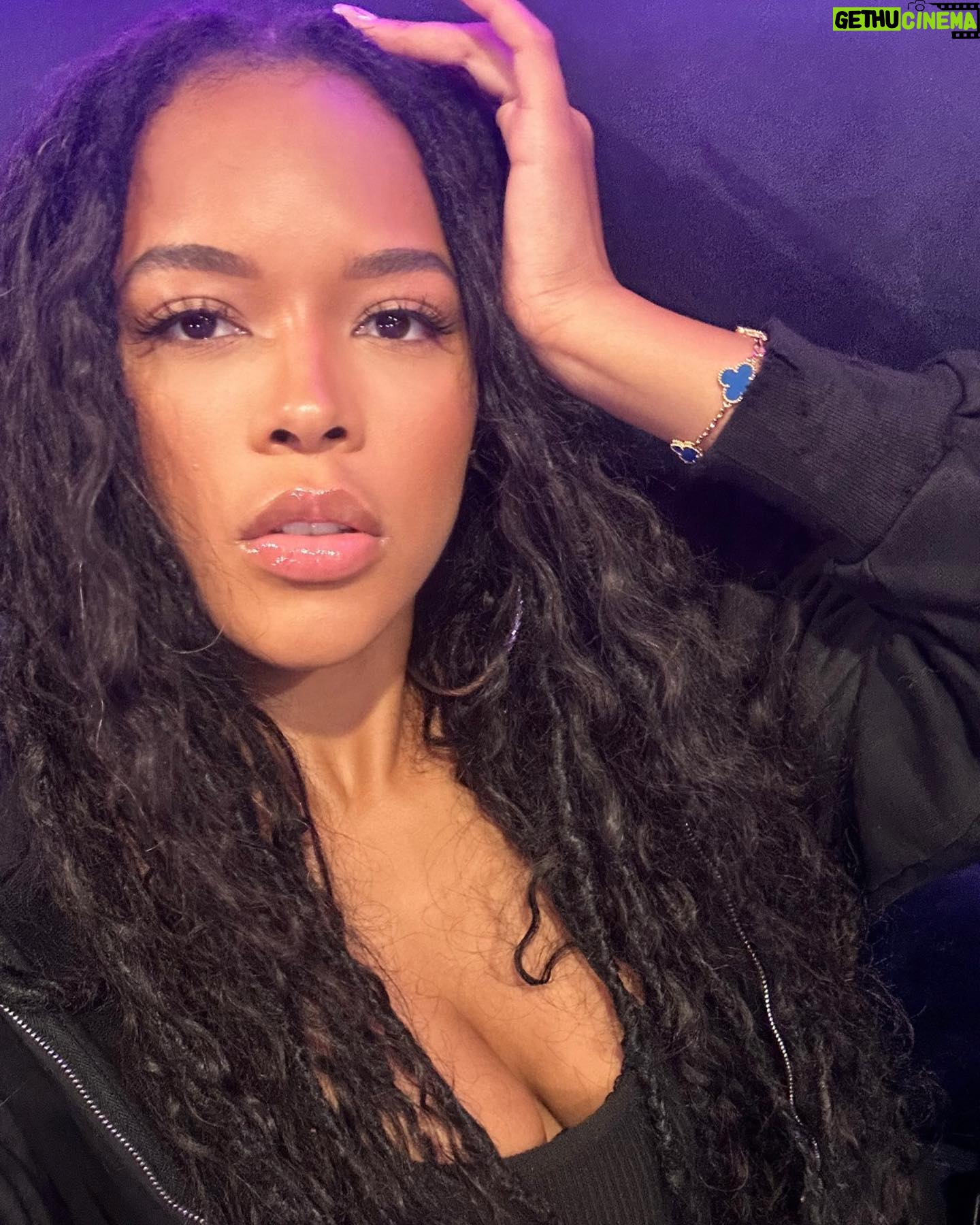 Serayah - 129K Likes - Dump š¦