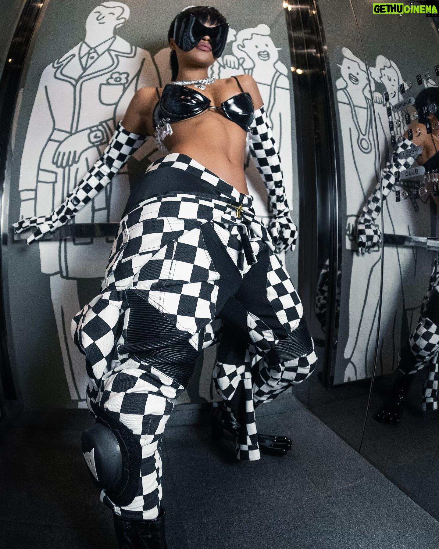 Serayah Instagram - In my OWN element 🖤👽🏴☠️🌪️ Photographer/Creative Director : @valentinocaviar Styled By/Creative Director: @demidorsey Jumpsuit: @cottedarmesnyc Frames: @selfhood_official Gloves: @tashajennell Shoes: @avavav Hair: @ashleybanks.extensions Make up: @makeupbyremi