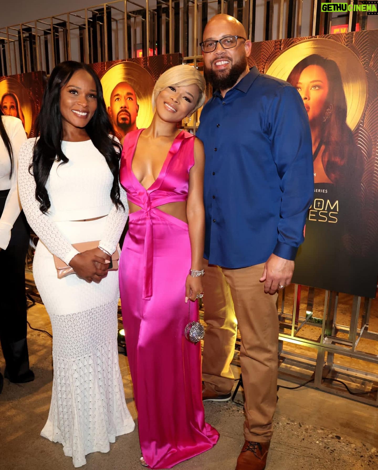 Serayah Instagram - I am so grateful and proud that I get to call this handsome guy my DAD! Charming, loving, hilarious, selfless, & literally one of the coolest people you’ll ever meet. Started from the bottom now we here!! HAPPY BIRTHDAY I LOVE YOU❤️