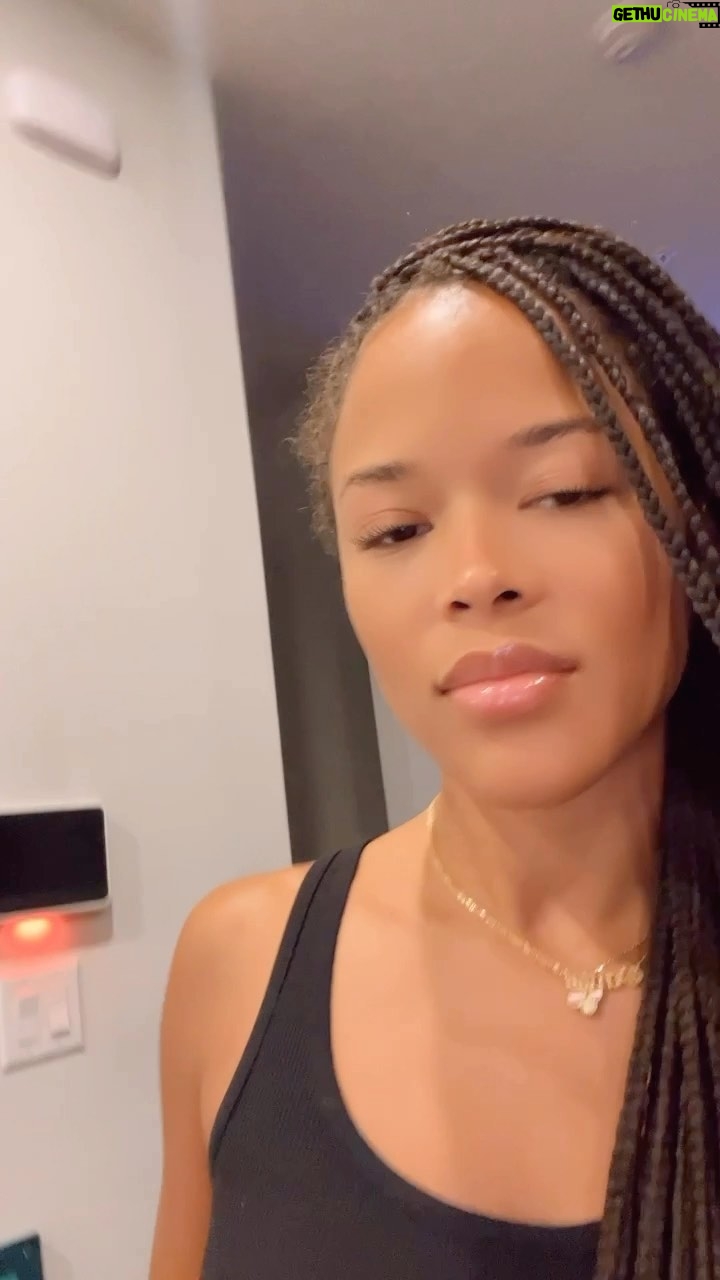 Serayah Instagram - If I’m ready to fly, then let’s enjoy this ride 🦋