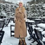 Serena Autieri Instagram - Snow time ❄️☃️ @moorer_official