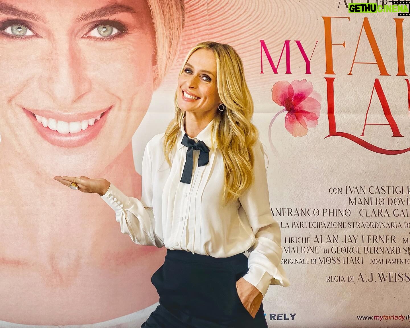 Serena Autieri Instagram - Che la favola abbia inizio! 🌸 @myfairlady.it @relyproduzioni