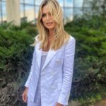 Serena Autieri Instagram - Vento di fine estate… 👗 @sartoriacaracciolo