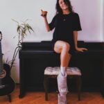 Serenay Aktaş Instagram - ☕️ (Three times numeral three but last one is small three.)