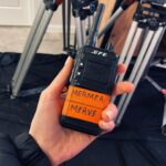 Serenay Aktaş Instagram - #BenBuCihanaSığmazam ailesinin bir parçası olmak çok keyifliydi. Kamera arkasında/önünde inanılmaz tatlı bir ekip var. 🤍 Hepsinin emeklerine sağlık.. Ekibe ve sizlere teşekkür ederim. #BBCS her Salı 20.00 - ATV'de! 🤟🏼 @benbucihanatv @kynproduction @hasangungorresmi 🤗