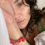 Serenay Aktaş Instagram - Kendi çapımda makyajla, hiç de fena değilim, fark edişiyle s.a. - a.s. postudur.