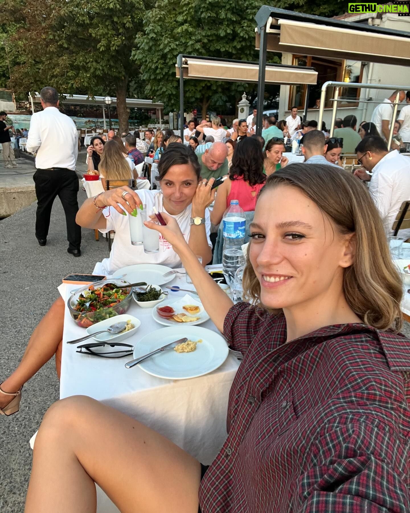 Serenay Sarıkaya Instagram - Seni çoook seviyorum. Bu kadar!!! 💕İyi ki doğdun!!💕