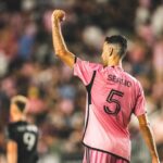 Sergio Busquets Instagram - Feliz por la victoria y por el gol con dedicatoria especial 🫶🏼🤰🏼🩷🖤