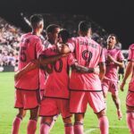Sergio Busquets Instagram - Feliz por la victoria y por el gol con dedicatoria especial 🫶🏼🤰🏼🩷🖤