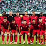 Sergio Ramos Instagram - Un empate fuera de casa que nos permite seguir sumando. Contento por volver a vivir un derbi con este escudo en el pecho. A draw away from home and another point earned. Exciting to experience a derby again with this badge on my chest.  #VamosMiSevilla⚪️🔴