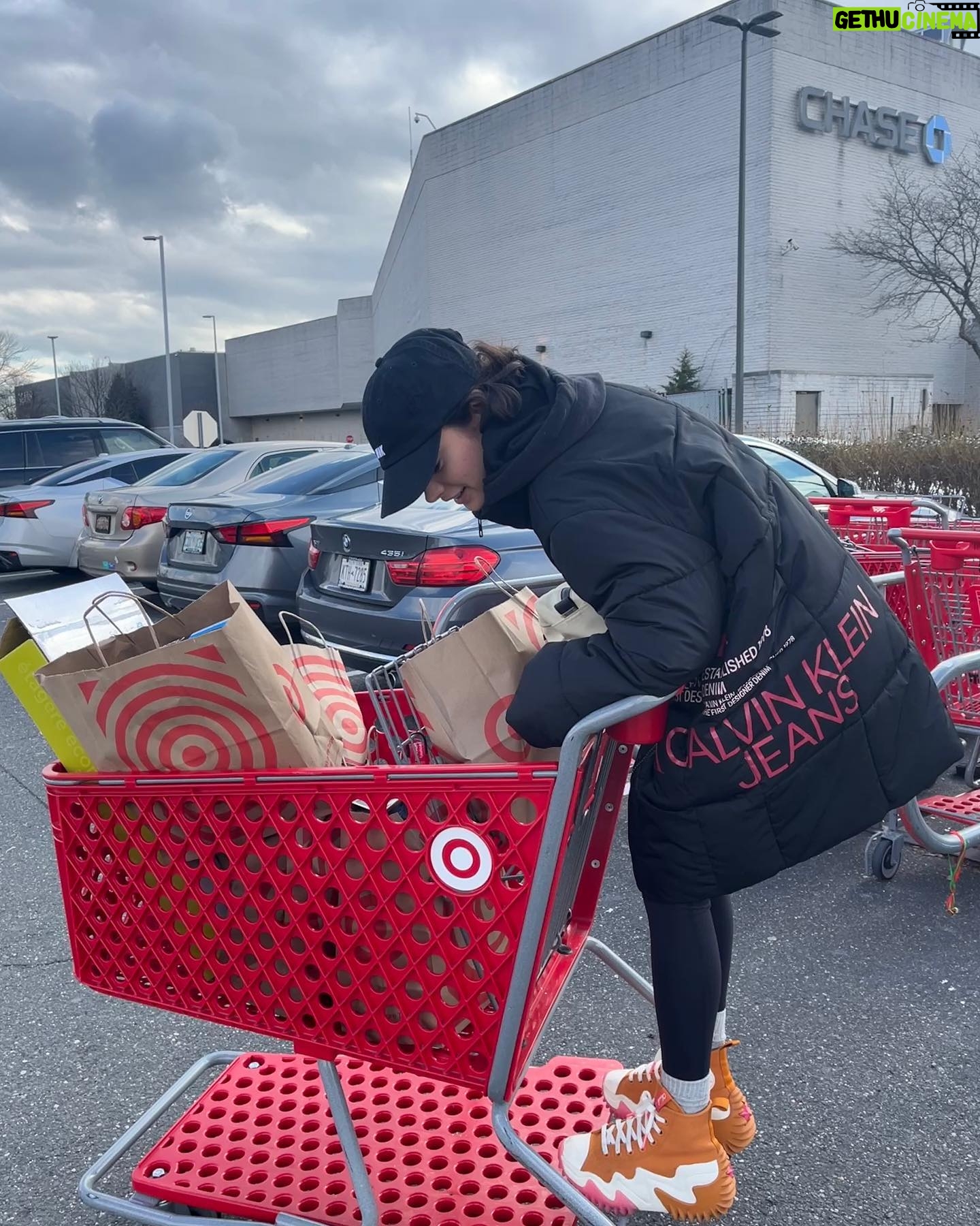 Serra Pirinç - 44.4K Likes - day for bagel 🥯