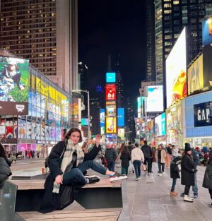 Serra Pirinç Instagram - 2 idiots in NY 🙃