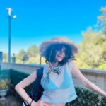 Serra Pirinç Instagram - yaz gelmezse biz ona gideriz 💙🦋