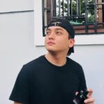 Seth Fedelin Instagram - 🖤 @brilliantskinessentialsmain
