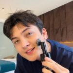Seth Fedelin Instagram - Para laging healthy at glowing ang skin, I always make sure na gamit ko ang Foaming Facial Cleanser ng @brilliantskinessentialsmain ✨ Visit their official website for more info at https://brilliantskinessentials.ph/product/brilliant-for-men-foaming-facial-cleanser/ #BrilliantForMen #FoamingFacialCleanser