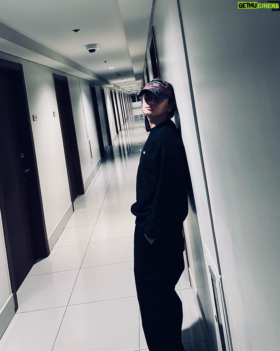 Seth Fedelin Instagram - Mahal eto mas okay na ba😅?