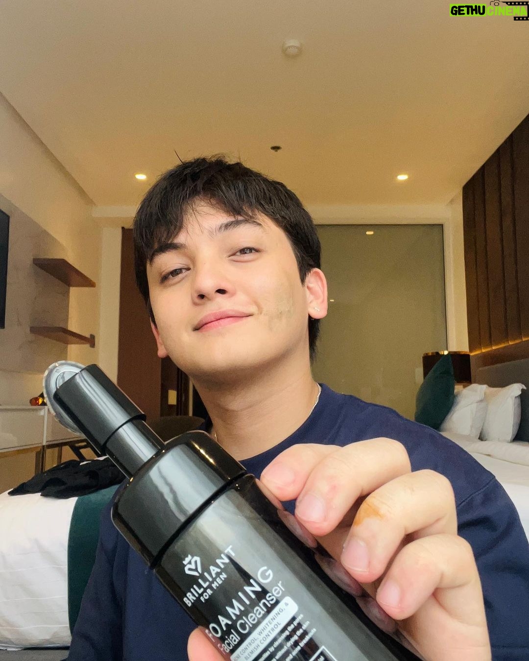 Seth Fedelin Instagram - Para laging healthy at glowing ang skin, I always make sure na gamit ko ang Foaming Facial Cleanser ng @brilliantskinessentialsmain ✨ Visit their official website for more info at https://brilliantskinessentials.ph/product/brilliant-for-men-foaming-facial-cleanser/ #BrilliantForMen #FoamingFacialCleanser