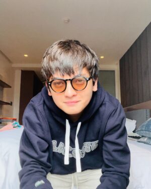 Seth Fedelin Instagram - Im Yours.